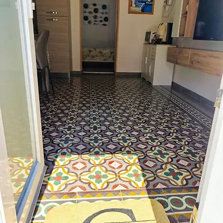 Casa Leonardo * מלנדוניו